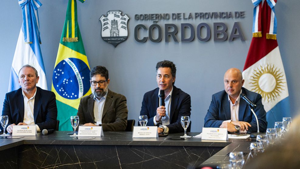 Manuel Calvo y los representantes de Minas Gerais