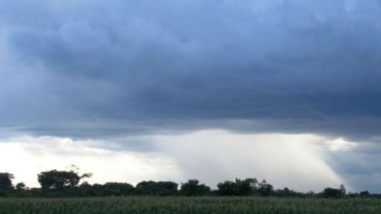 Alertan por un extraño fenómeno climático que llegará con fuertes vientos a Buenos Aires