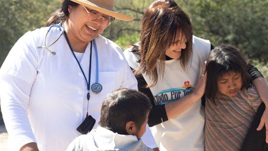 Solidaridad donde nadie llega: una fundación cordobesa combate la desnutrición y los abusos en comunidades wichí