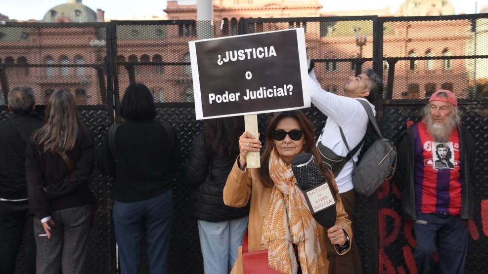 Marcha de la cámpora y los jubilados20250611