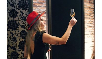 “El primer sorbo: cómo empezar a tomar whisky (y no rendirse en el intento)”