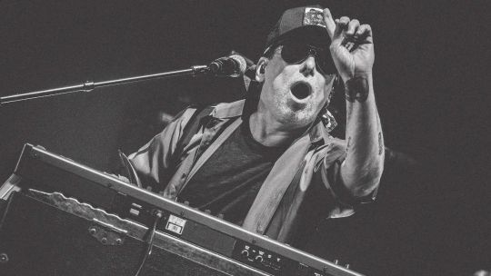 Andrés Calamaro sumó un nuevo show en Buenos Aires después de agotar las entradas para el 25 y 26 de noviembre