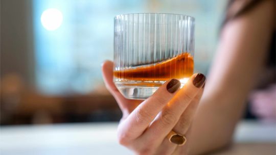 Manicura invierno 2025: el tono nude que todas van a elegir