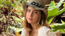 Así es el estilo único de Francisca Estévez: looks, make up y autenticidad