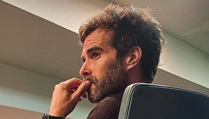 En medio de los escándalos de su expareja, el actor expresó el dolor que siente por el fallecimiento de su madre.
