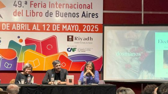 Tiene 30 años, se enamoró de un alumno, no soporta a su pareja, añora la vida en raves: la decepción de crecer