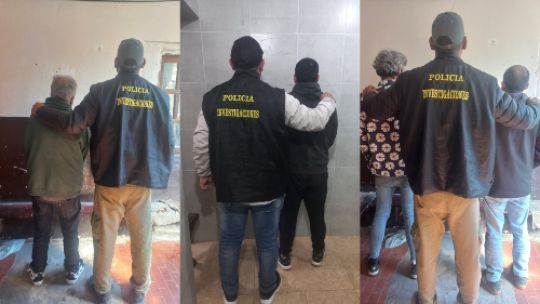 Los cuatro detenidos.