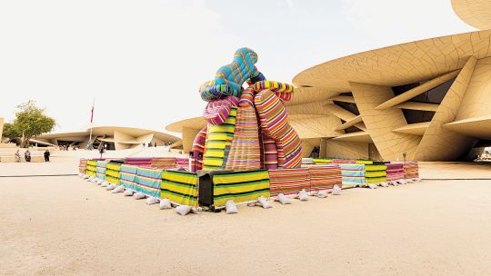 Marta Minujin en Qatar.