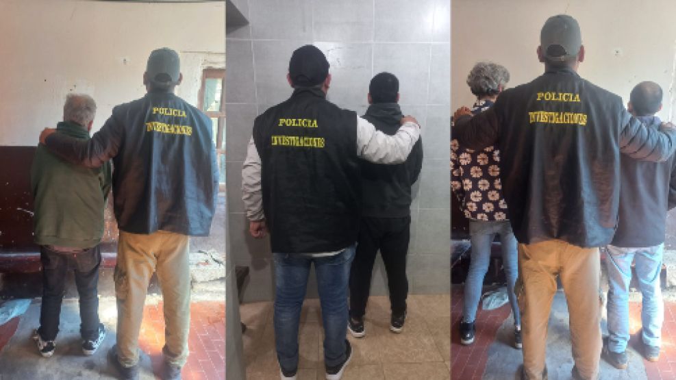 Los cuatro detenidos. 