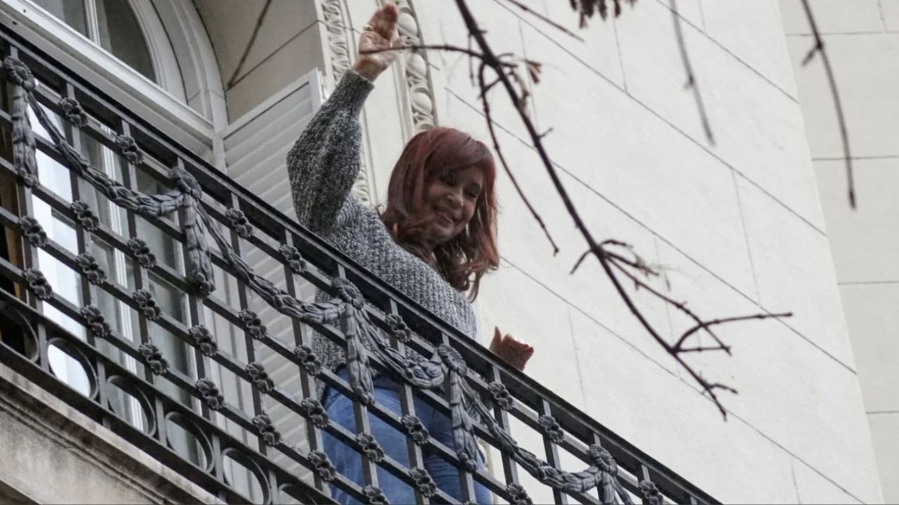 Cristina Kirchner: Movilización y Debate por su Juicio en Comodoro Py