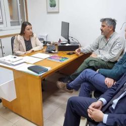 El equipo mantiene una serie de reuniones con referentes de organizaciones públicas y organizaciones intermedias, para coordinar el trabajo frente a actividades ilegales que afectan el ambiente y a los animales.
