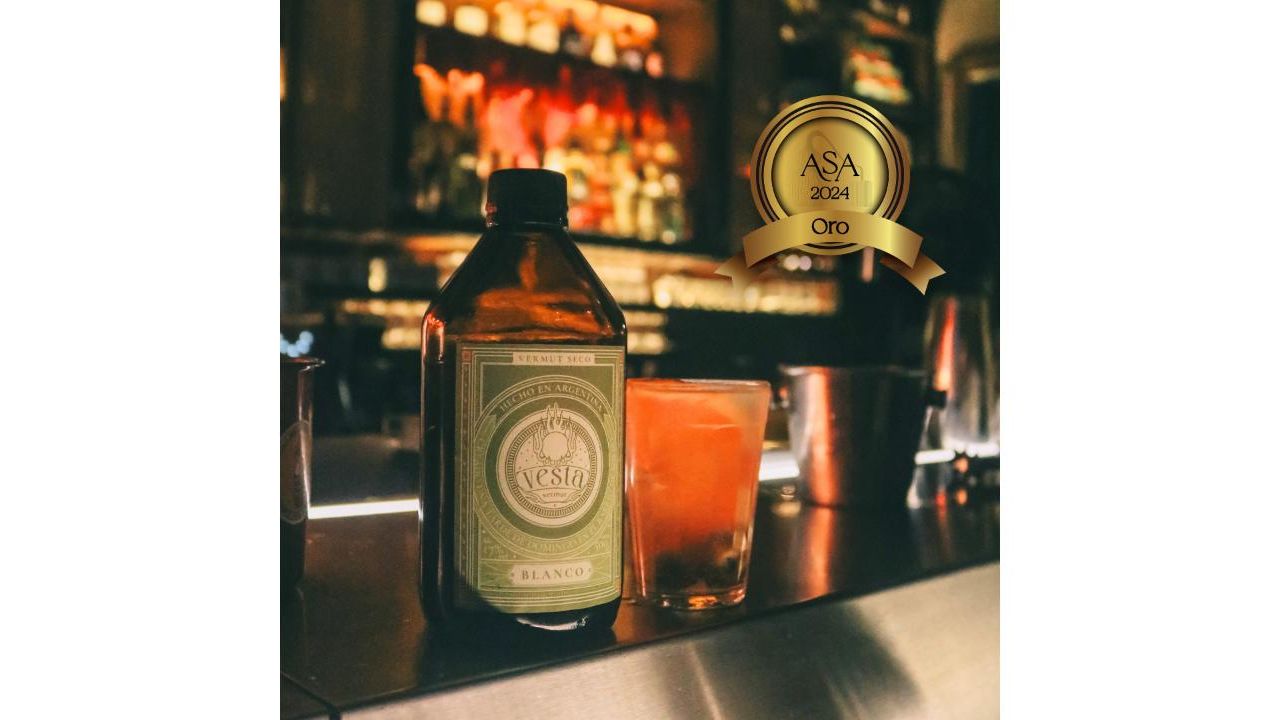 Medalla de Oro para el vermut Vesta blanco | Foto:CEDOC