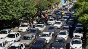 Habitantes de Teheran escapan de la capital 