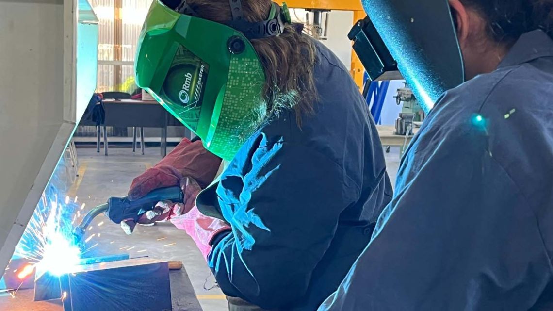 Metalurgia en crisis: producción -7,1%, empleo en baja y capacidad instalada al 44% en diciembre de 2025