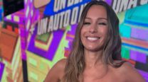 Con una maxifalda de cuero, Pampita marcó el look tendencia de la temporada