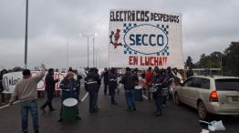 Corte y desvíos en el Camino del Buen Ayre por una protesta por despidos