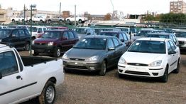El Gobierno permitirá importar autos usados.