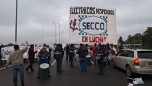 Corte y desvíos en el Camino del Buen Ayre por una protesta por despidos