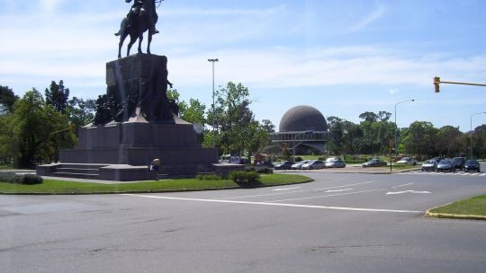 La ciudad argentina que se destacó en el ranking de las 100 mejores para recorrer a pie, según un nuevo ranking