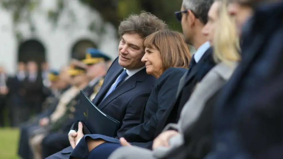 javier-milei-anuncio-cambios-en-la-policia-federal-20250517-2044705