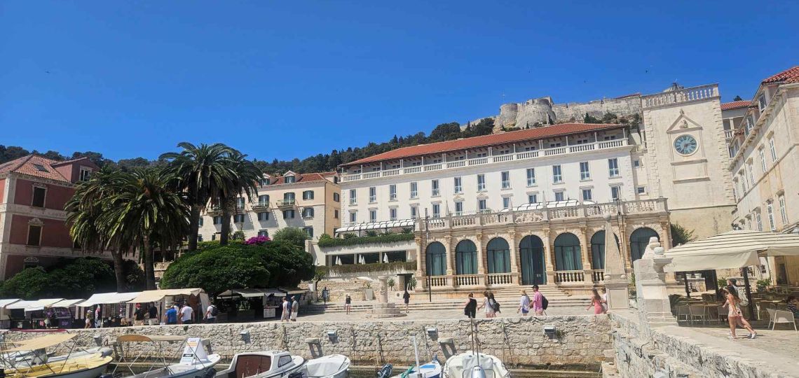 Dubrovnik y Hvar: el dúo de destinos croatas que combina historia, mar y sofisticación