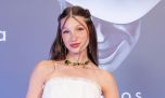 Yami Safdie se adueña de la alfombra roja de los Premios Gardel con un look de cuento de hadas