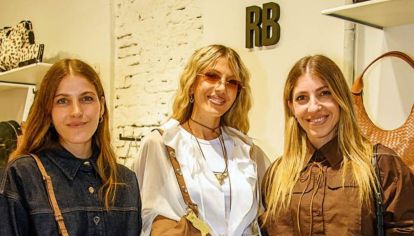 La modelo se animó a emprender junto a su familia en el universo del diseño y logró convertir su pasión en un verdadero éxito.
