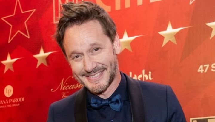 Benjamín Vicuña mostró la intimidad de su casa y sorprendió con una glamorosa decoración