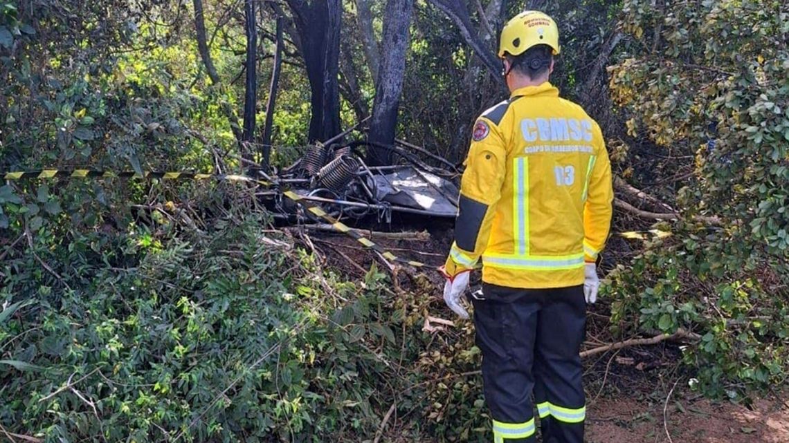 Habló el piloto: qué se sabe del trágico incendio del globo aerostático donde murieron ocho personas en Brasil
