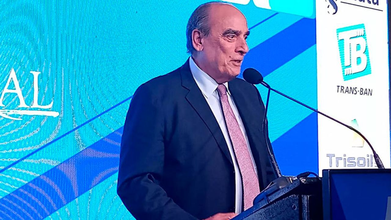 https://fotos.perfil.com/2025/06/23/trim/1280/720/guillermo-francos-en-fundacion-mediterranea-2047779.jpg