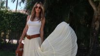 María Vázquez causó furor con un look relajado y sugerente