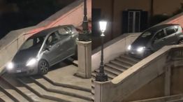 Manejó por la escalinata de la Piazza di Spagna en Roma y no pudo explicar la causa.
