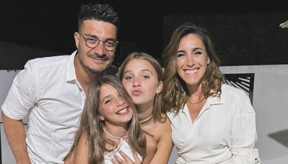 Para una noche especial para la familia, la menor de las hijas de la cantante demostró lo mejor de la moda de gala, con un look delicado. 