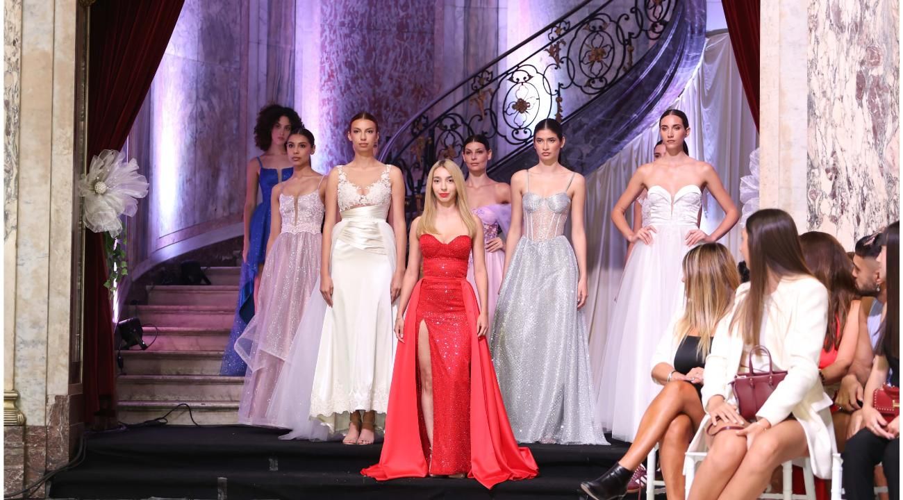 "Una Noche de Glamour y Moda: Mi Experiencia en el FashionWeek".