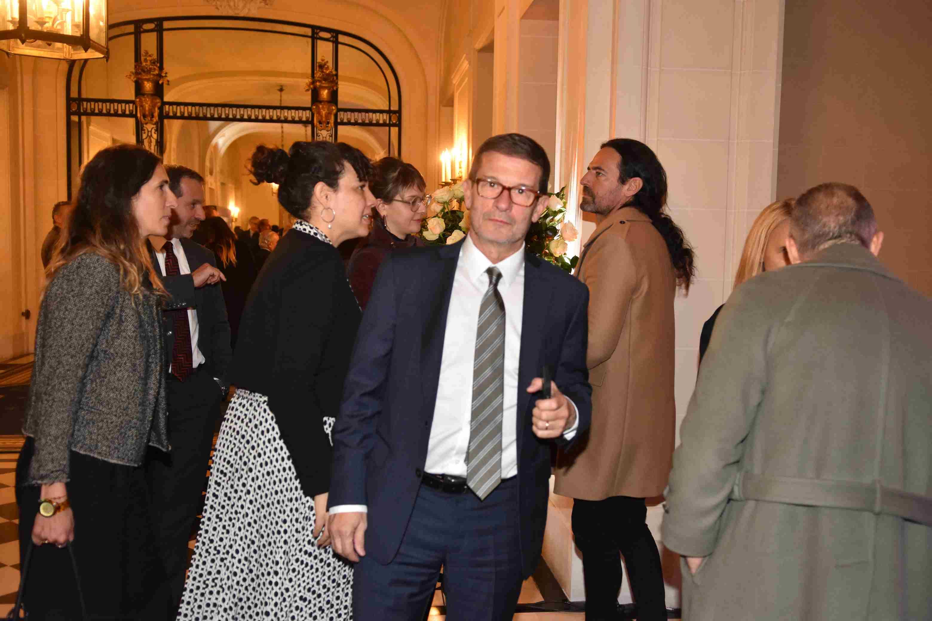 Juez Julián Ercolini en festejo anticipado del 4 de Julio, en embajada de EE.UU.