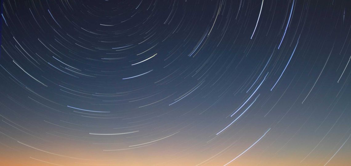 Stellium en astrología: cómo identificar el signo o casa que define tu energía principal