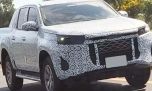 La nueva Toyota Hilux pierde camuflaje y se filtran detalles sobre su debut