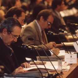 Raúl Alfonsín en la Convención Constituyente. | Foto:Cedoc
