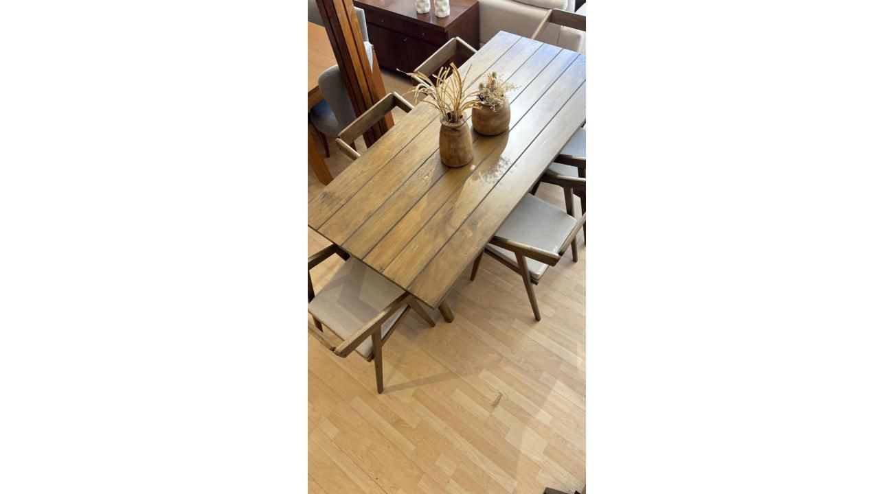 San José Muebles presenta su nueva línea de mesas: el complemento perfecto para sus históricas sillas