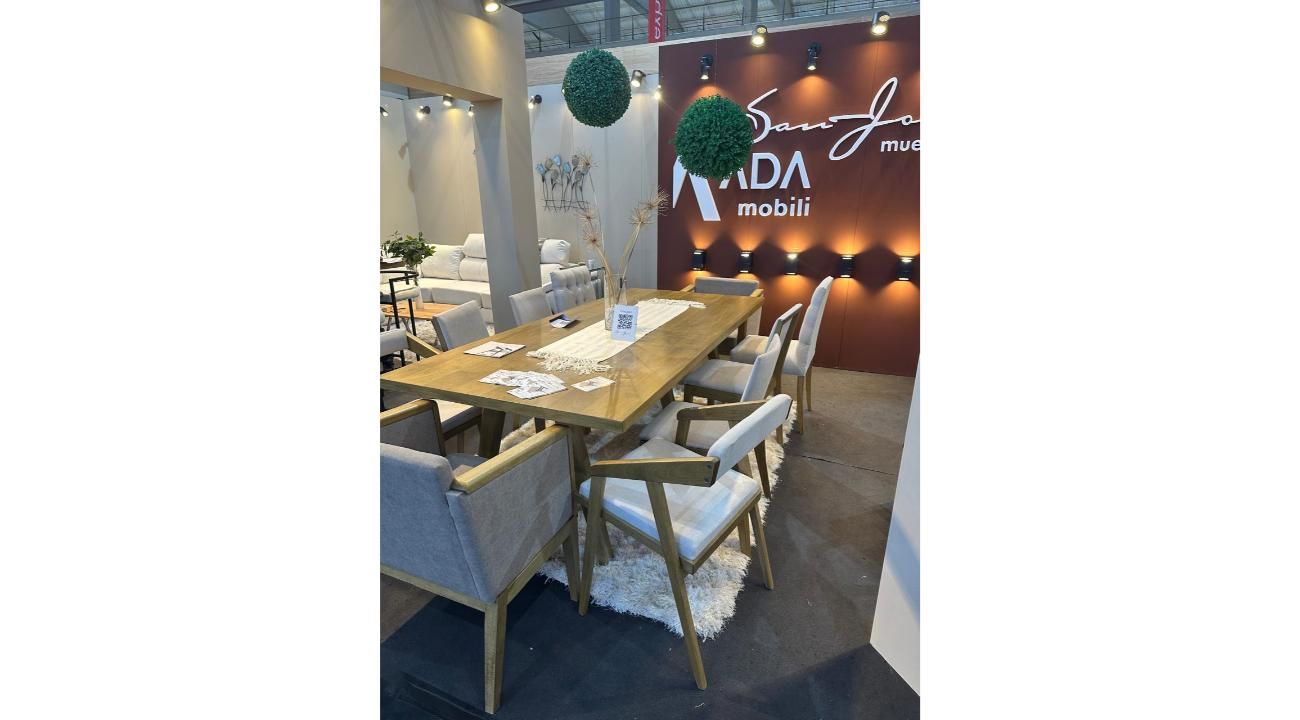 San José Muebles presenta su nueva línea de mesas: el complemento perfecto para sus históricas sillas