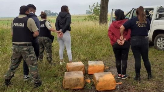 Vuelos clandestinos y una "lluvia narco" de 300 kilos de cocaína: condenaron a la "Reina del Sur" y a sus hijos Condenaron a Marisol Chungara, la Reina del Sur 20250627