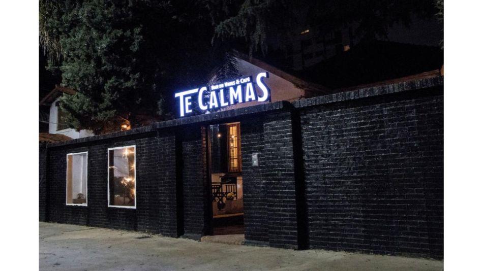Te Calmás, un refugio de vinos y sabores en un ambiente acogedor