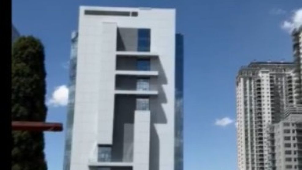 El edificio que "silba" y molesta a vecinos. 