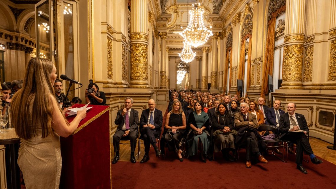 UK Ambassador to Argentina Kirsty Hayes hosts an event at the Teatro Colón celebrating 200 years of bilateral relations with Argentina.
