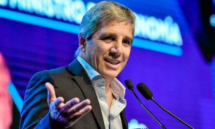 280625_luis_toto_caputo_mecon_g