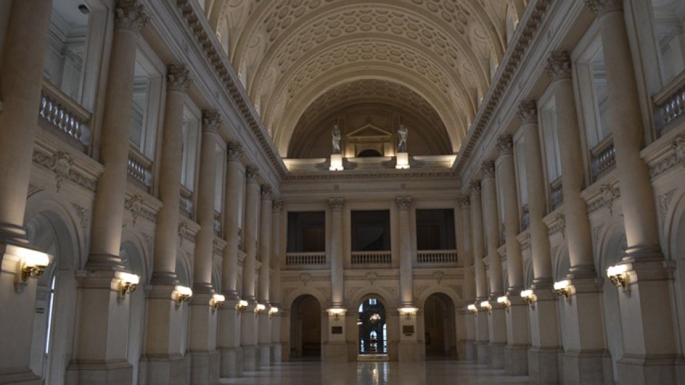 El salón de los pasos perdidos