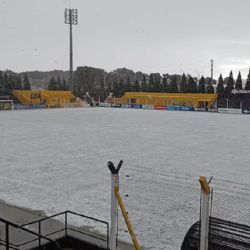La intensa nevada obligó a suspender un partido de fútbol en Puerto Madryn.