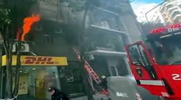 Incendio en un edificio en Avenida Callao, entre Pacheco de Melo y Las Heras 20250630