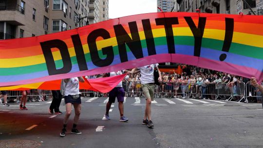 FOTOGALERIA Bandera del orgullo durante la Marcha del Orgullo de Nueva York