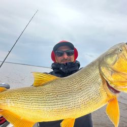 La zona de pesca fue tanto en Isla Sola, cerca de Carmelo en las costas uruguayas y en los palos del Guazú.